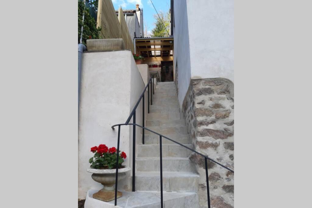 La Petite Maison Dans La Vallee อาวาลง ภายนอก รูปภาพ